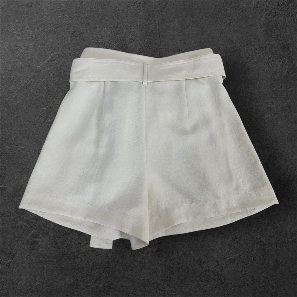Aritzia Wilfred Paperbag Dress Shorts Womens 8 Ivory Waist High Rise City Work - Picture 6 of 6